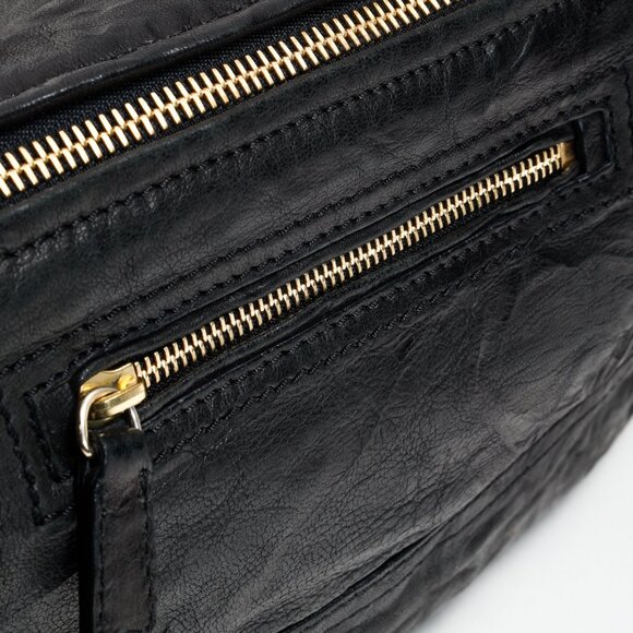 Givenchy Distressed Black Pandora Leather Bag - Picture 4 of 14